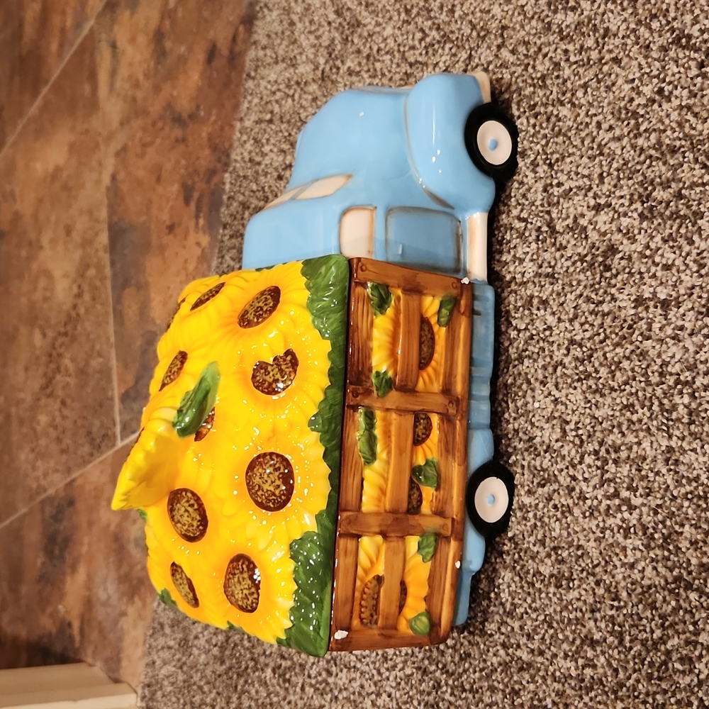 Sunflower cookie jar